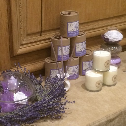 PartyLite_GeorgeV_Atelier_bougie Brighter World lavande_Expressionsdenfants