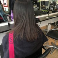 Restructurer ses cheveux grâce au lissage brésilien enzymothérapie